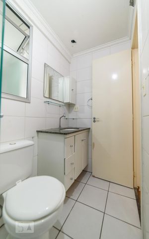 Apartamento à venda com 60m², 3 quartos e 1 vaga Apartamento à venda com 60m², 3 quartos e 1 vagaBanheiro Social