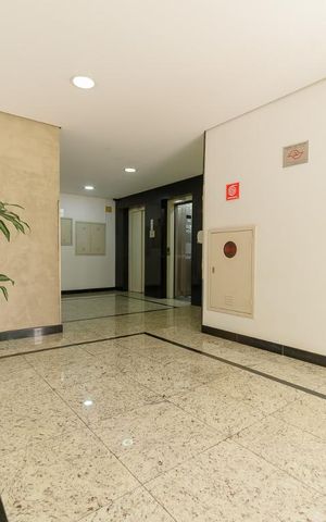 Apartamento à venda com 60m², 3 quartos e 1 vaga Apartamento à venda com 60m², 3 quartos e 1 vagaHall social