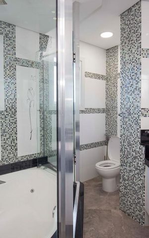Casa à venda com 362m², 4 quartos e 5 vagasBanheiro da suíte
