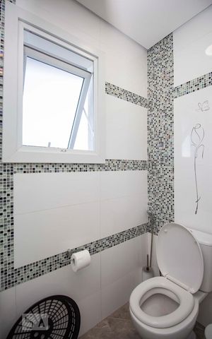Casa à venda com 362m², 4 quartos e 5 vagasBanheiro da suíte
