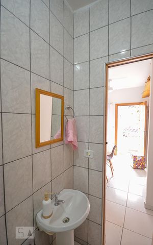 Casa para alugar com 125m², 2 quartos e 1 vagaBanheiro