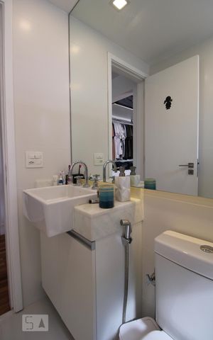 Apartamento para alugar com 68m², 2 quartos e 1 vagaBanheiro Social