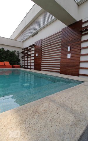 Apartamento para alugar com 68m², 2 quartos e 1 vagaPiscina