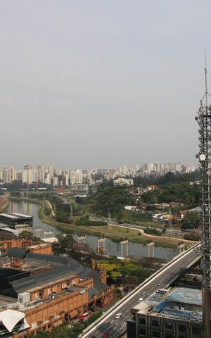 Apartamento para alugar com 68m², 2 quartos e 1 vagaVista