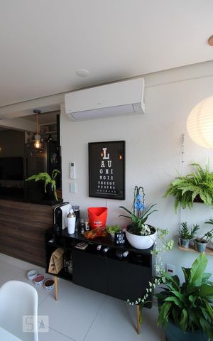 Apartamento para alugar com 68m², 2 quartos e 1 vagaDetalhe sala