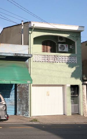 Casa à venda com 150m², 2 quartos e 3 vagasFachada