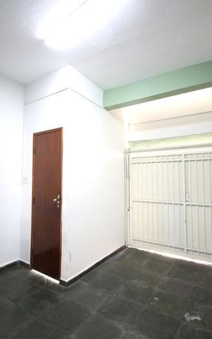 Casa à venda com 150m², 2 quartos e 3 vagasGaragem