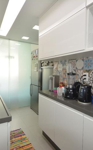 Apartamento à venda com 98m², 3 quartos e 2 vagasCozinha 