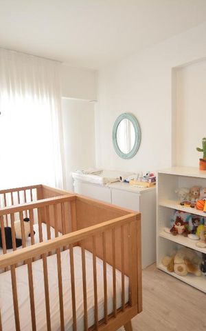 Apartamento à venda com 98m², 3 quartos e 2 vagasQuarto 2 