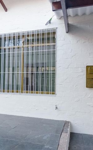 Casa à venda com 500m², 15 quartos e 3 vagas Casa à venda com 500m², 15 quartos e 3 vagasGaragem