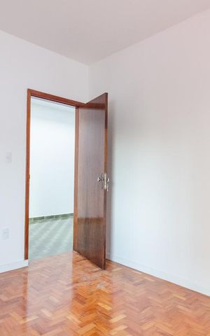 Casa à venda com 500m², 15 quartos e 3 vagas Casa à venda com 500m², 15 quartos e 3 vagasQuarto 3