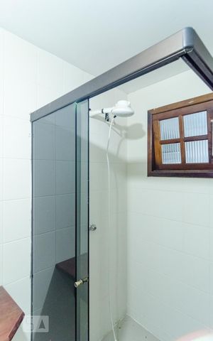 Casa à venda com 500m², 15 quartos e 3 vagas Casa à venda com 500m², 15 quartos e 3 vagasBanheiro Social 1
