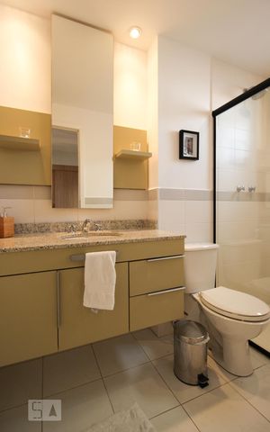 Apartamento para alugar com 82m², 2 quartos e 2 vagas Apartamento para alugar com 82m², 2 quartos e 2 vagasBanheiro da Suíte 2