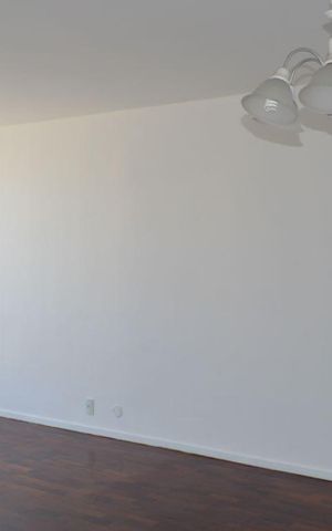 Apartamento à venda com 90m², 2 quartos e 1 vagaSala