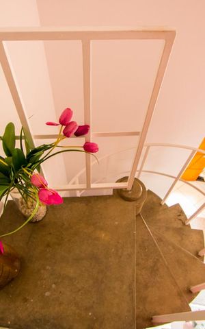 Apartamento à venda com 94m², 3 quartos e 2 vagas Apartamento à venda com 94m², 3 quartos e 2 vagasEscadas do quarto 1