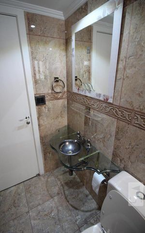 Apartamento à venda com 93m², 3 quartos e 2 vagasBanheiro da Suíte