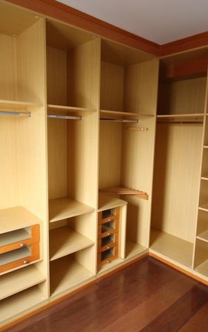 Apartamento à venda com 93m², 3 quartos e 2 vagasQuarto 2 - Armários