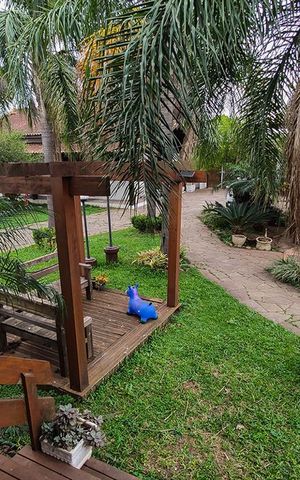 Casa à venda com 580m², 4 quartos e 1 vaga Casa à venda com 580m², 4 quartos e 1 vagaPátio