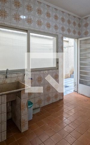 Casa à venda com 250m², 3 quartos e 1 vaga Casa à venda com 250m², 3 quartos e 1 vagaÁrea de Serviço