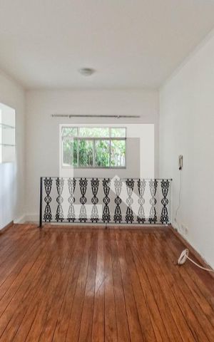 Casa à venda com 250m², 3 quartos e 1 vaga Casa à venda com 250m², 3 quartos e 1 vagaSala