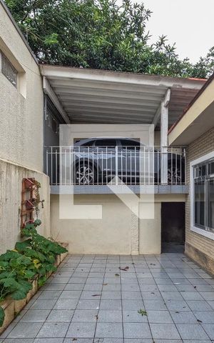 Casa à venda com 250m², 3 quartos e 1 vaga Casa à venda com 250m², 3 quartos e 1 vagaÁrea Externa