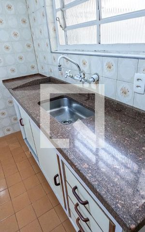Casa à venda com 250m², 3 quartos e 1 vaga Casa à venda com 250m², 3 quartos e 1 vagaCozinha