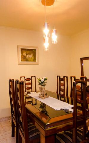 Casa à venda com 430m², 3 quartos e 1 vaga Casa à venda com 430m², 3 quartos e 1 vagaSala de Jantar