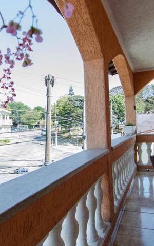 Casa à venda com 430m², 3 quartos e 1 vaga Casa à venda com 430m², 3 quartos e 1 vagaVaranda da Sala