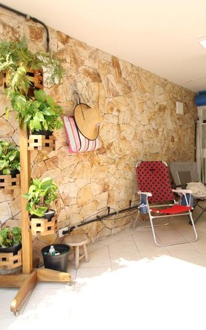 Casa à venda com 180m², 4 quartos e 3 vagasEntrada da Casa