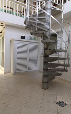 Casa à venda com 180m², 4 quartos e 3 vagasLavanderia