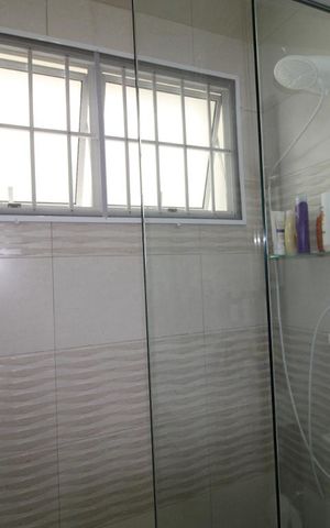 Casa à venda com 180m², 4 quartos e 3 vagasBanheiro