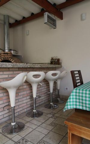 Casa à venda com 180m², 4 quartos e 3 vagasÁrea comum - Churrasqueira