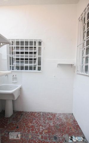 Casa à venda com 150m², 2 quartos e sem vaga Casa à venda com 150m², 2 quartos e sem vagaarea de serviço