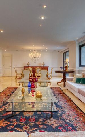 Apartamento à venda com 392m², 4 quartos e 5 vagas Apartamento à venda com 392m², 4 quartos e 5 vagasSala 1