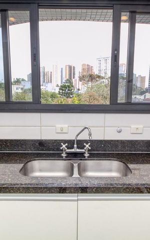 Apartamento à venda com 392m², 4 quartos e 5 vagas Apartamento à venda com 392m², 4 quartos e 5 vagasCozinha