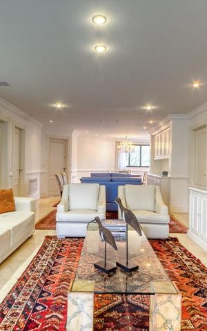 Apartamento à venda com 392m², 4 quartos e 5 vagas Apartamento à venda com 392m², 4 quartos e 5 vagasSala 2