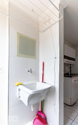 Apartamento para alugar com 58m², 2 quartos e 1 vagaÁrea de Serviço