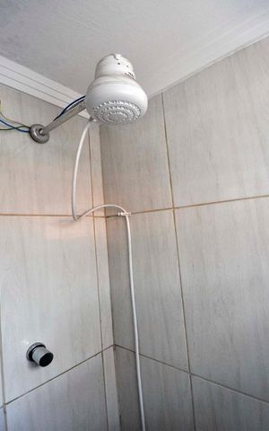 Casa à venda com 200m², 4 quartos e 2 vagasChuveiro Elétrico