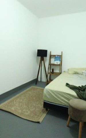Casa à venda com 220m², 5 quartos e 2 vagasQuarto 6