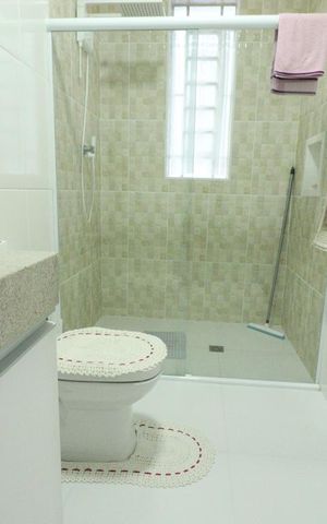 Casa à venda com 220m², 5 quartos e 2 vagasBanheiro 3