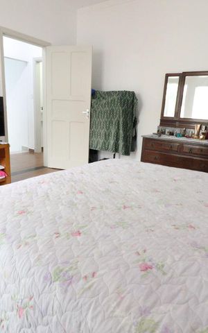 Casa à venda com 220m², 5 quartos e 2 vagasQuarto 1