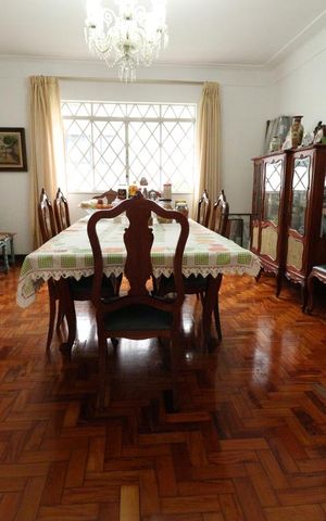 Casa à venda com 220m², 5 quartos e 2 vagasSala 1
