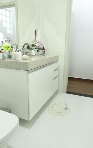 Casa à venda com 220m², 5 quartos e 2 vagasBanheiro 3