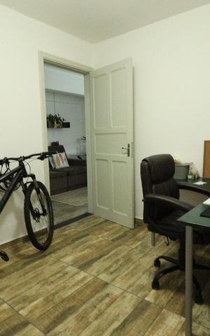 Casa à venda com 220m², 5 quartos e 2 vagasQuarto 7