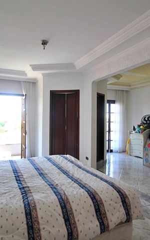 Casa à venda com 394m², 3 quartos e 6 vagasSuíte 2