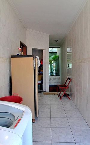 Casa à venda com 394m², 3 quartos e 6 vagasÁrea de Serviço