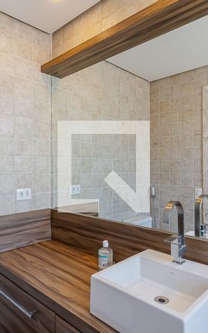 Apartamento à venda com 63m², 1 quarto e 2 vagas Apartamento à venda com 63m², 1 quarto e 2 vagasBanheiro da Suíte