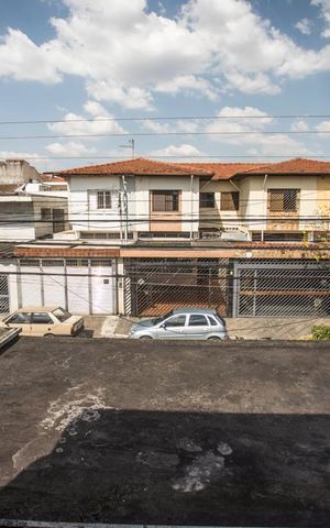 Casa à venda com 270m², 4 quartos e 3 vagas Casa à venda com 270m², 4 quartos e 3 vagasVista da Suite 2