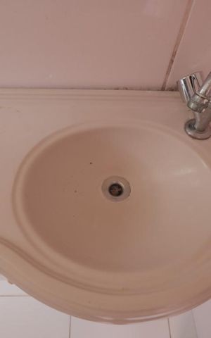 Casa à venda com 150m², 4 quartos e 2 vagasBanheiro  - pia