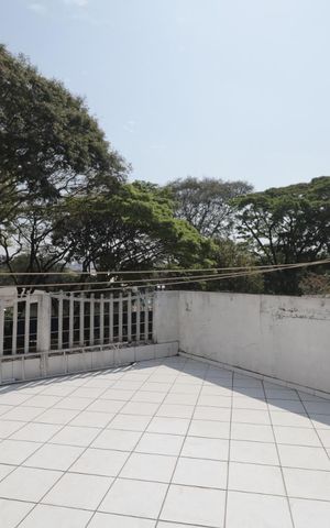Casa à venda com 150m², 4 quartos e 2 vagasQuintal 